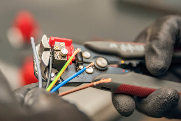 Best 24-Hour Electrician  in Arthur, IL